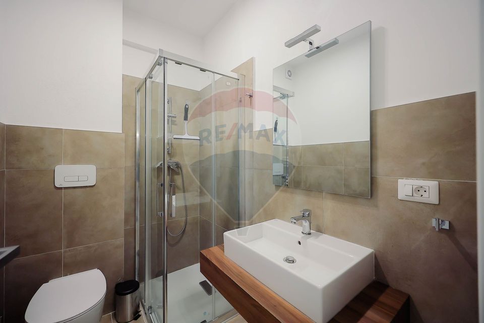 Apartamente 3 camere de vânzare mobilate/utilate, ultracentral, Oradea