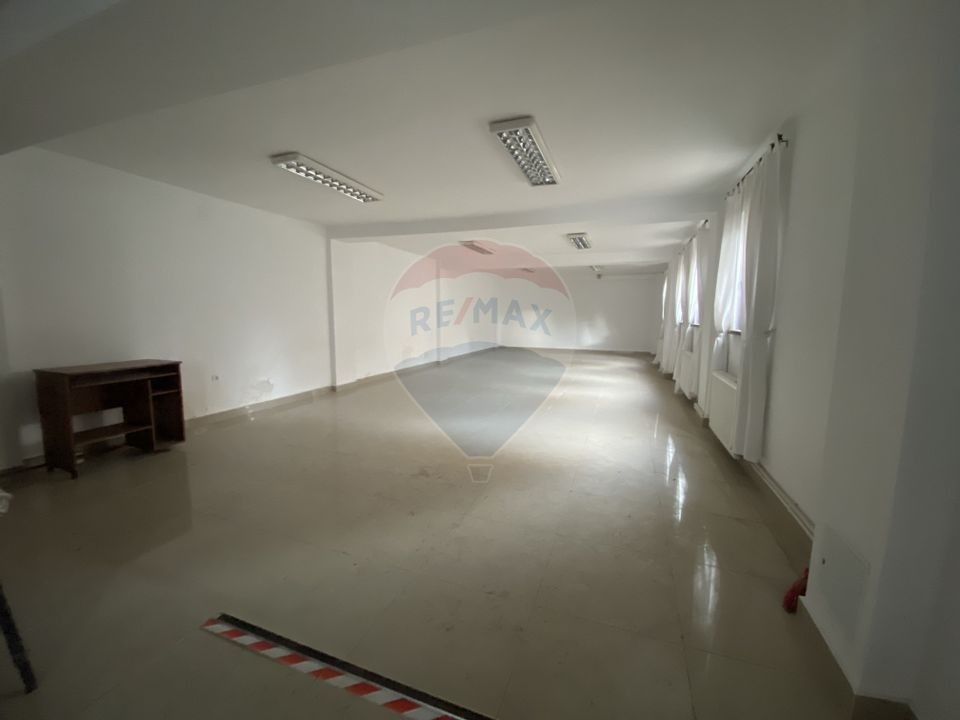 490sq.m Commercial Space for rent, Casa de Cultura area