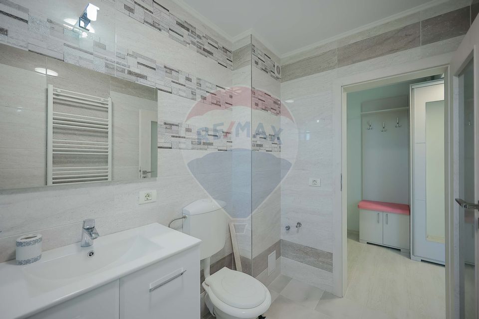 De vânzare, apartament cu 2 camere, cu parcare, în Anastasia Residence