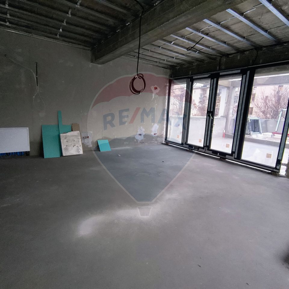 Spatiu birouri premium 380 mp | 3 niveluri | Zona Vitan – Dristor