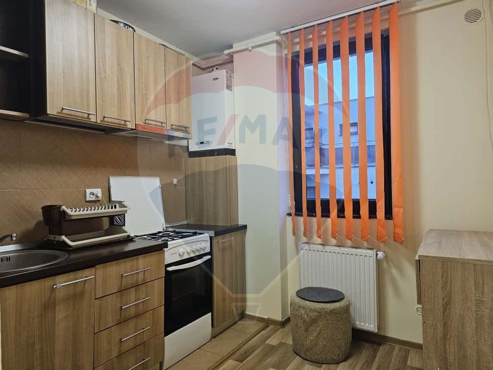 Inchiriez apartament cu 2 camere decomandate în Gheorgheni