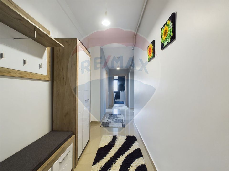 2-room apartment, spacious, at Gorjului Square