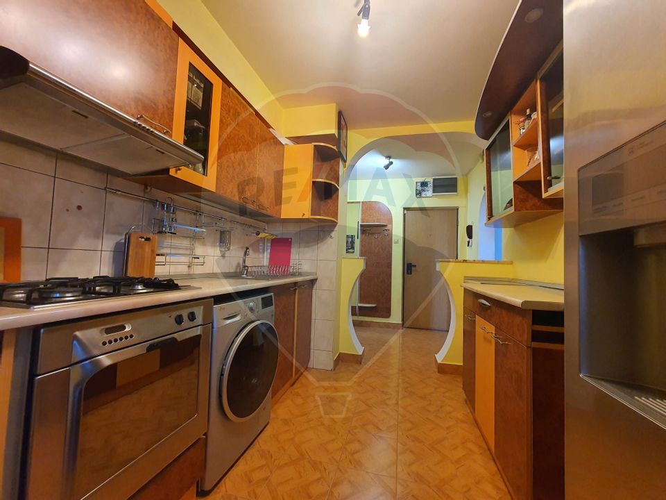 Vanzare apartament 4 camere în zona Rahova- Dumbrava Noua