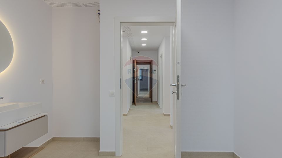 Clinica medicala-9 cabinete- URBAN PLAZA - bloc 15 parter!