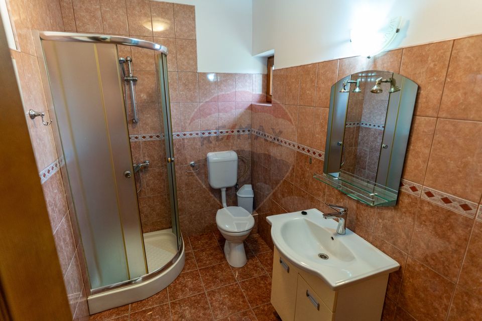 6 room Hotel / Pension for sale