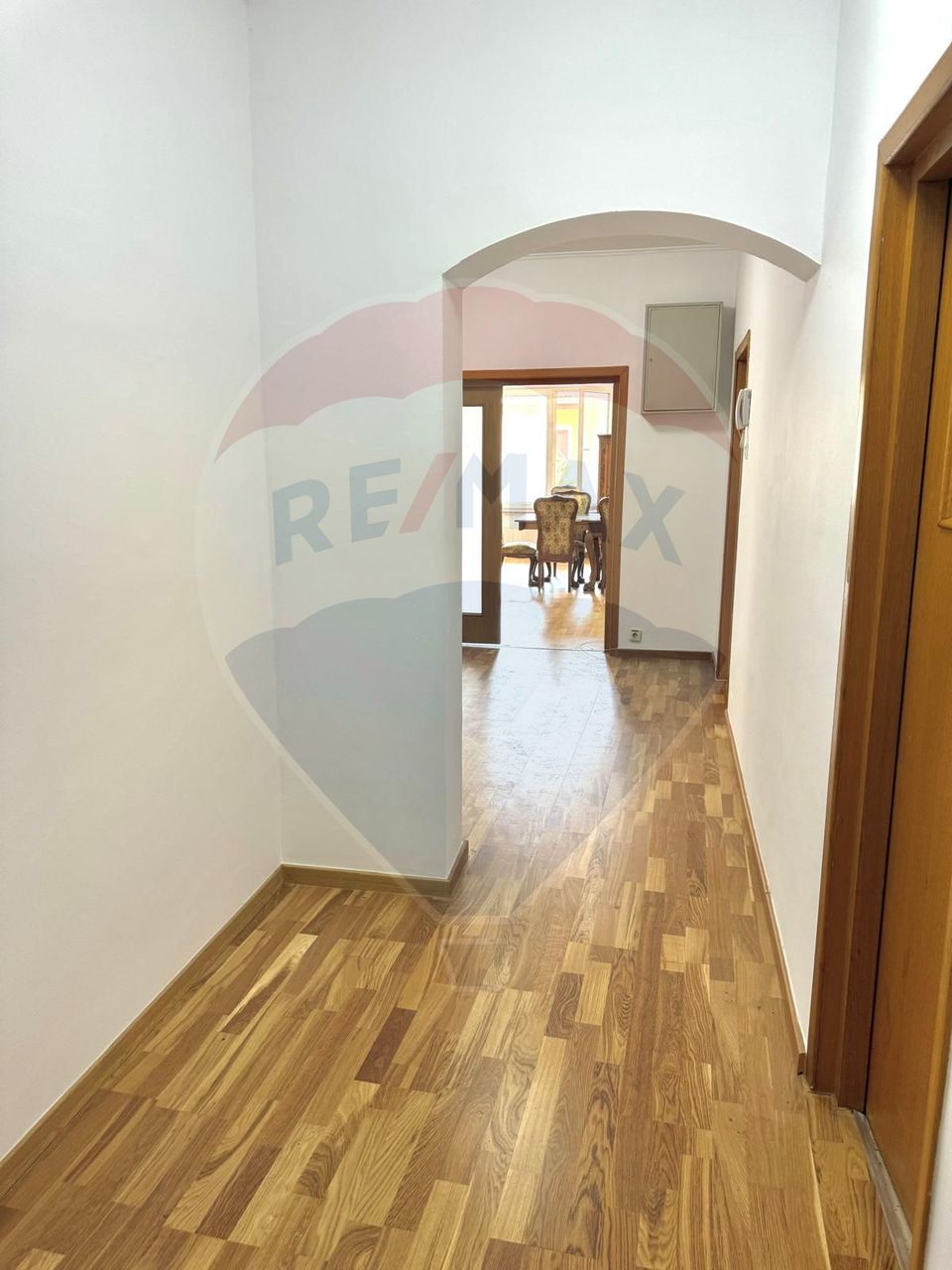 Spațiu de birouri de 400 mp de închiriat în zona Aviatorilor