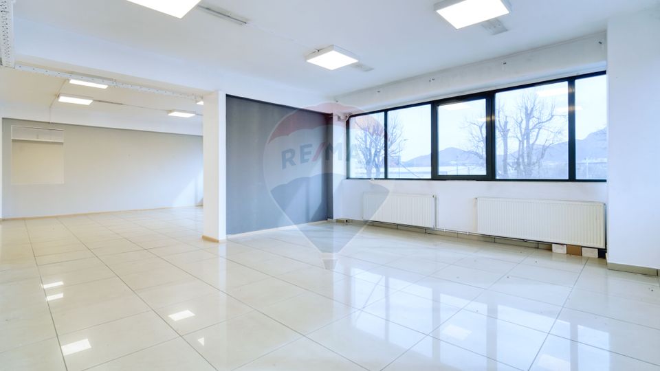 2,000sq.m Commercial Space for rent, Calea Bucuresti area