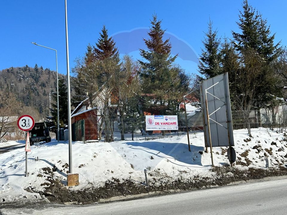 Casă / Vilă cu 3 camere de vânzare în zona Malul Ursului
