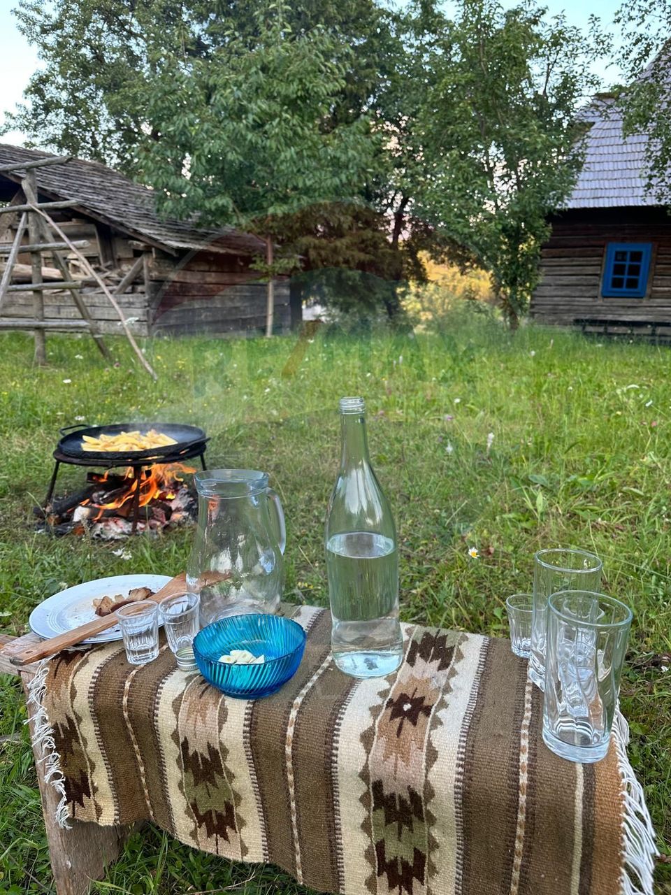 9 room Hotel / Pension for sale