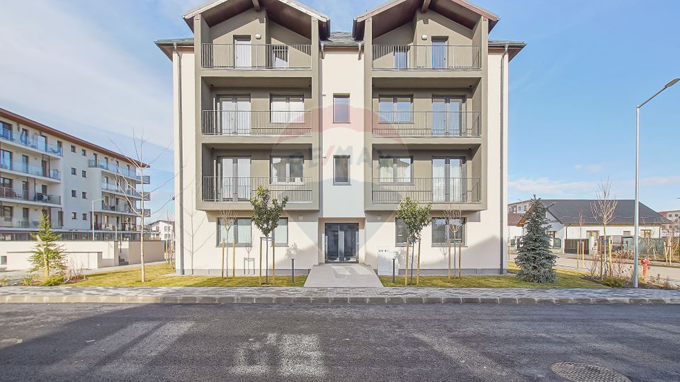 Garsoniera decomandata, 40 mp utili, etaj 1 | ROKMAN | Zona Tractorul