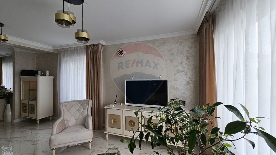 5 room House / Villa for sale