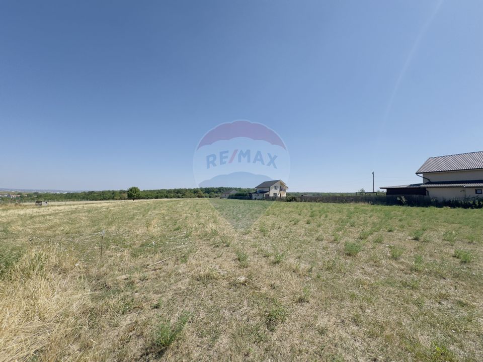 Teren 2,841mp Apateu / Strada Principala langa Biserica Ortodoxa