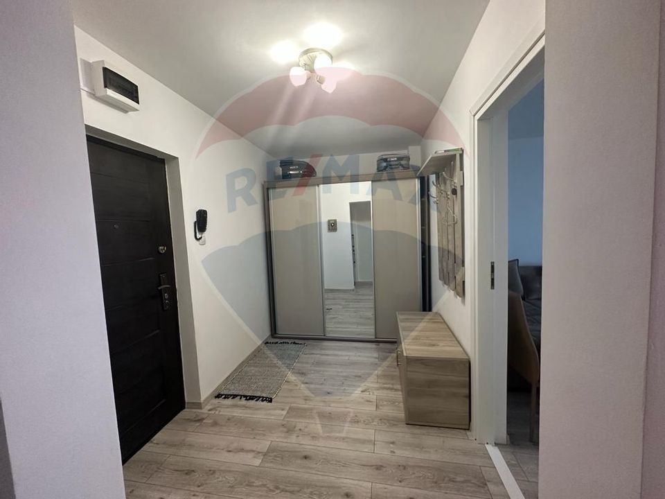 Apartament cu 2 camere de vânzare în zona Tic Tac