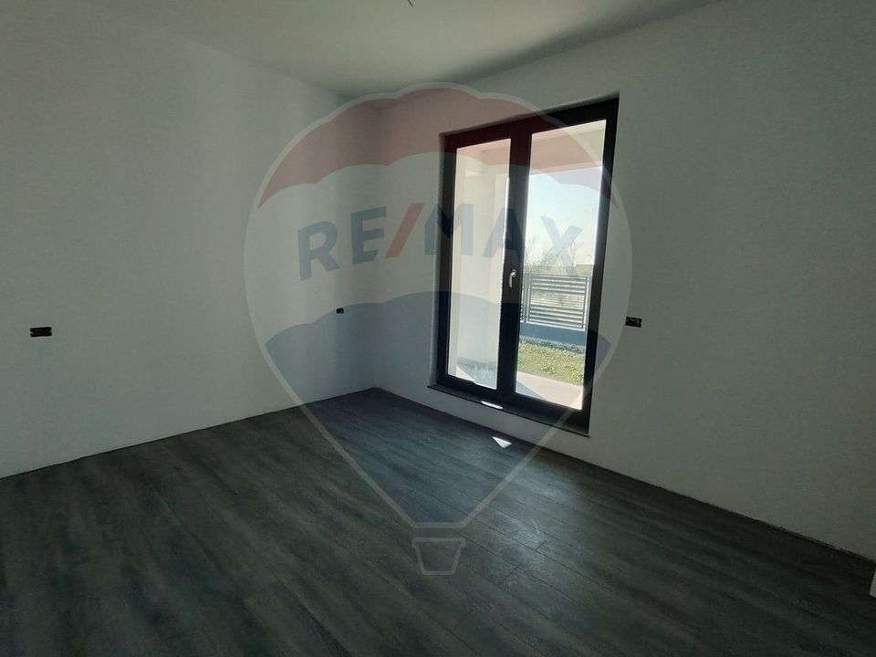 4 room House / Villa for sale