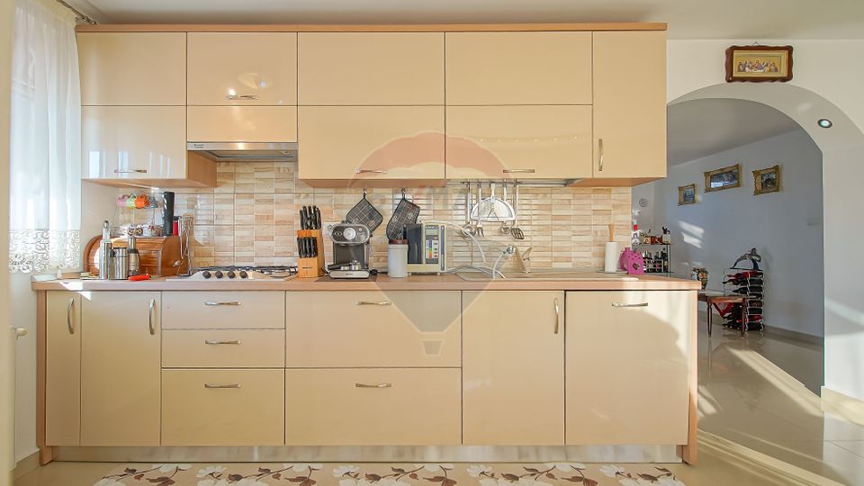 4 room House / Villa for sale