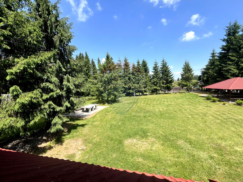 Casă de vacanță, de vânzare, pretabilă locuință sau afacere hotelieră