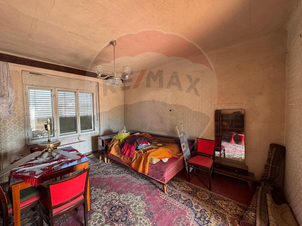 2 room House / Villa for sale, Parneava area