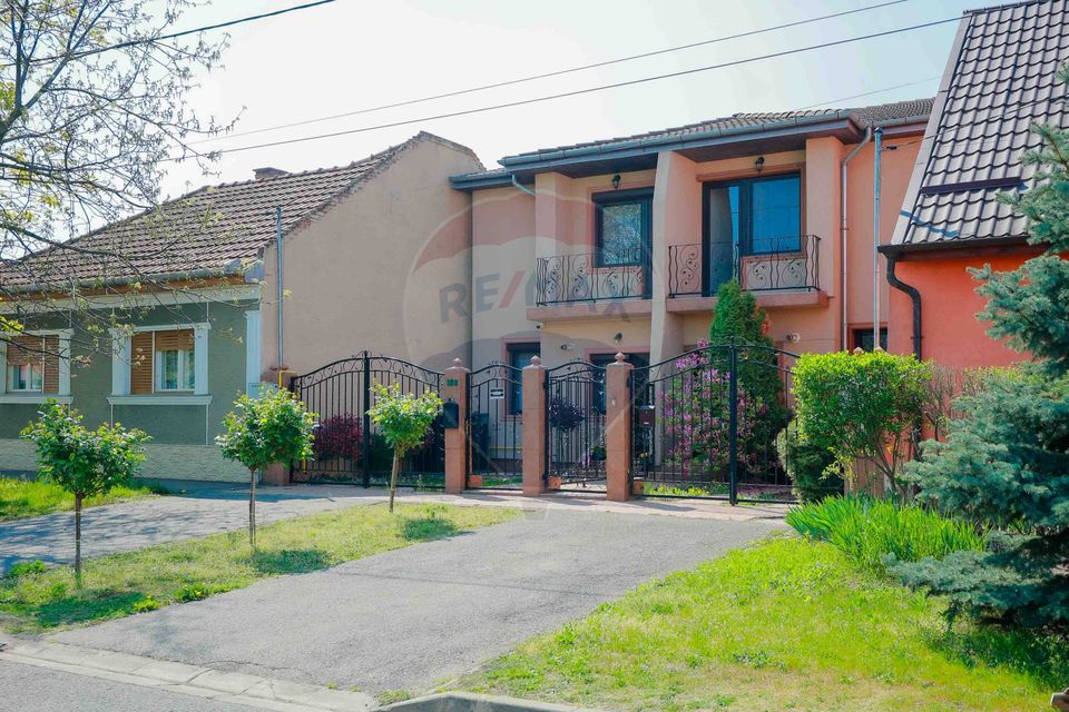 Duplex cu 3 camere de vânzare, zona Ioșia, Oradea