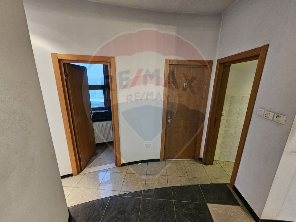 Penthouse pe 2 niveluri de vânzare în zonă ultracentrală