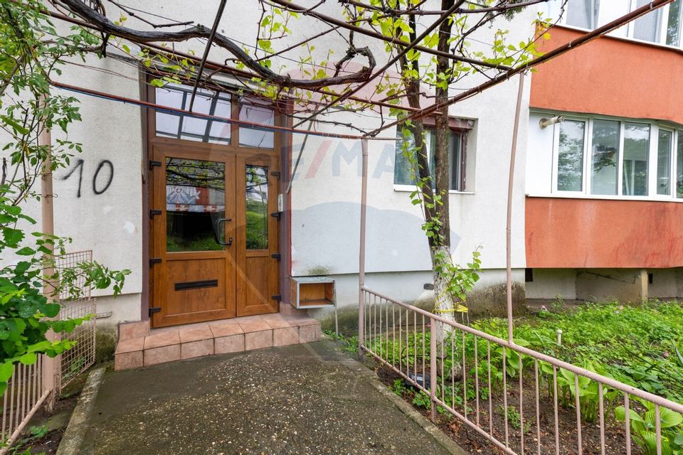 Apartament cu 3 camere, mobilat si utilat, Codrul Cosminului!