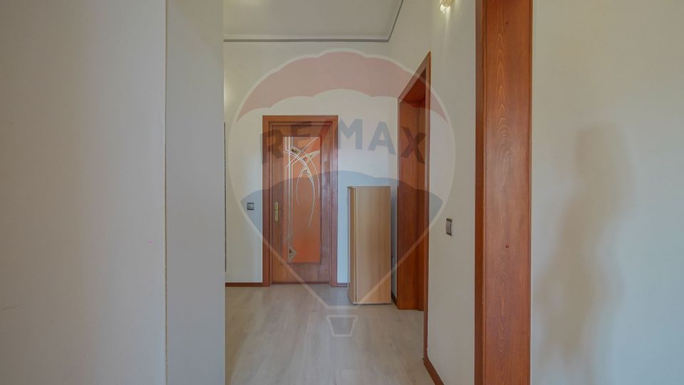 Apartament cu 2 camere de închiriat în zona Centrul Civic