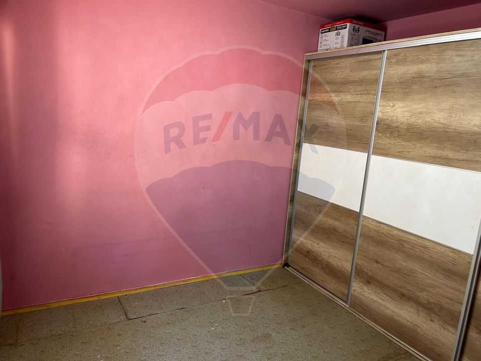 Apartament cu 2 camere de vânzare în zona Ultracentral