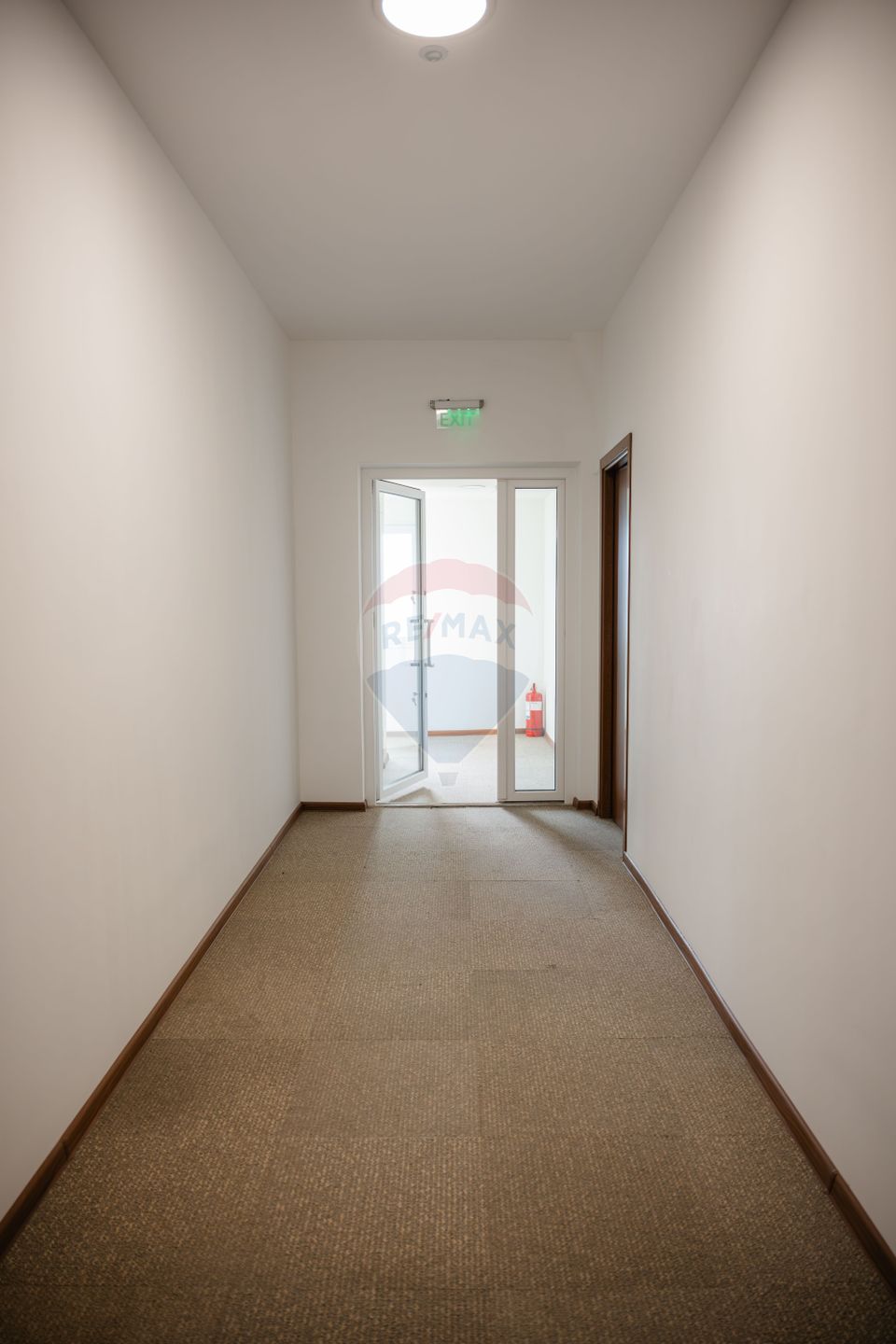 1,132sq.m Commercial Space for sale