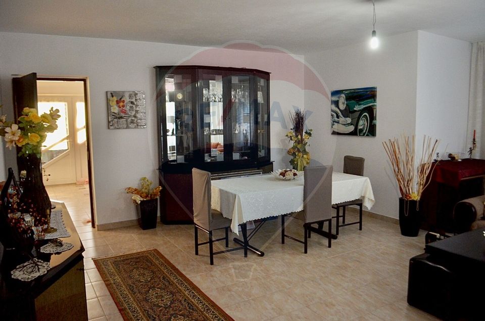 7 room House / Villa for sale