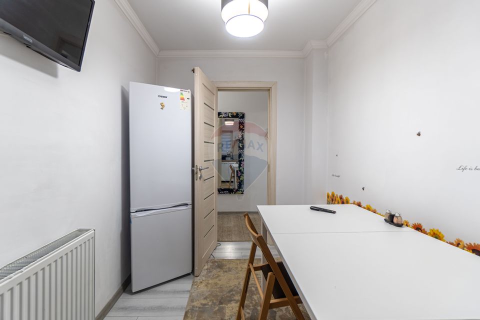 Apartament cu 2 camere de vânzare în zona Craiter