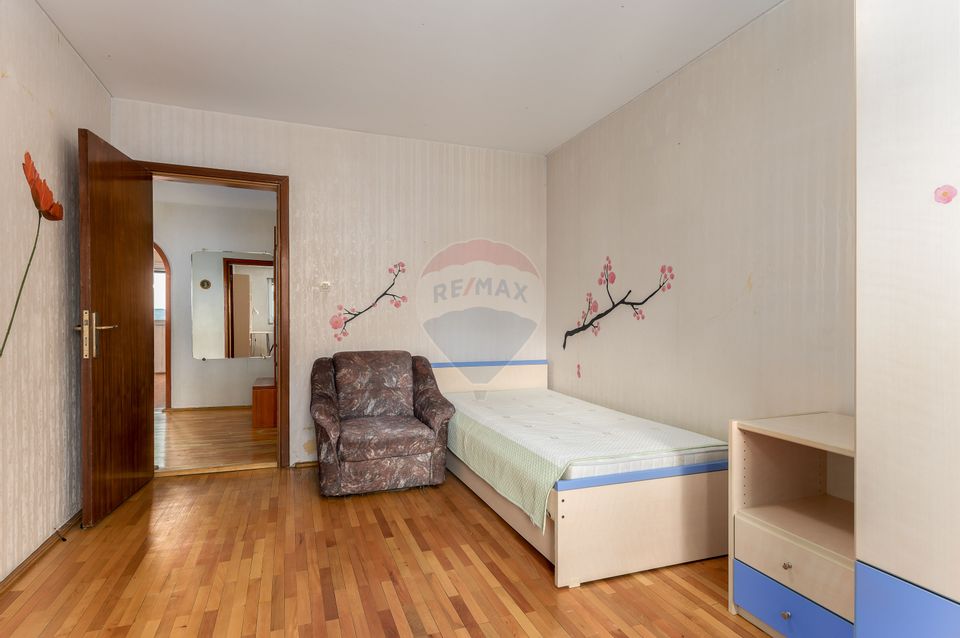 Apartament cu 5 camere de vânzare P-ta Victoriei Veronica Micle