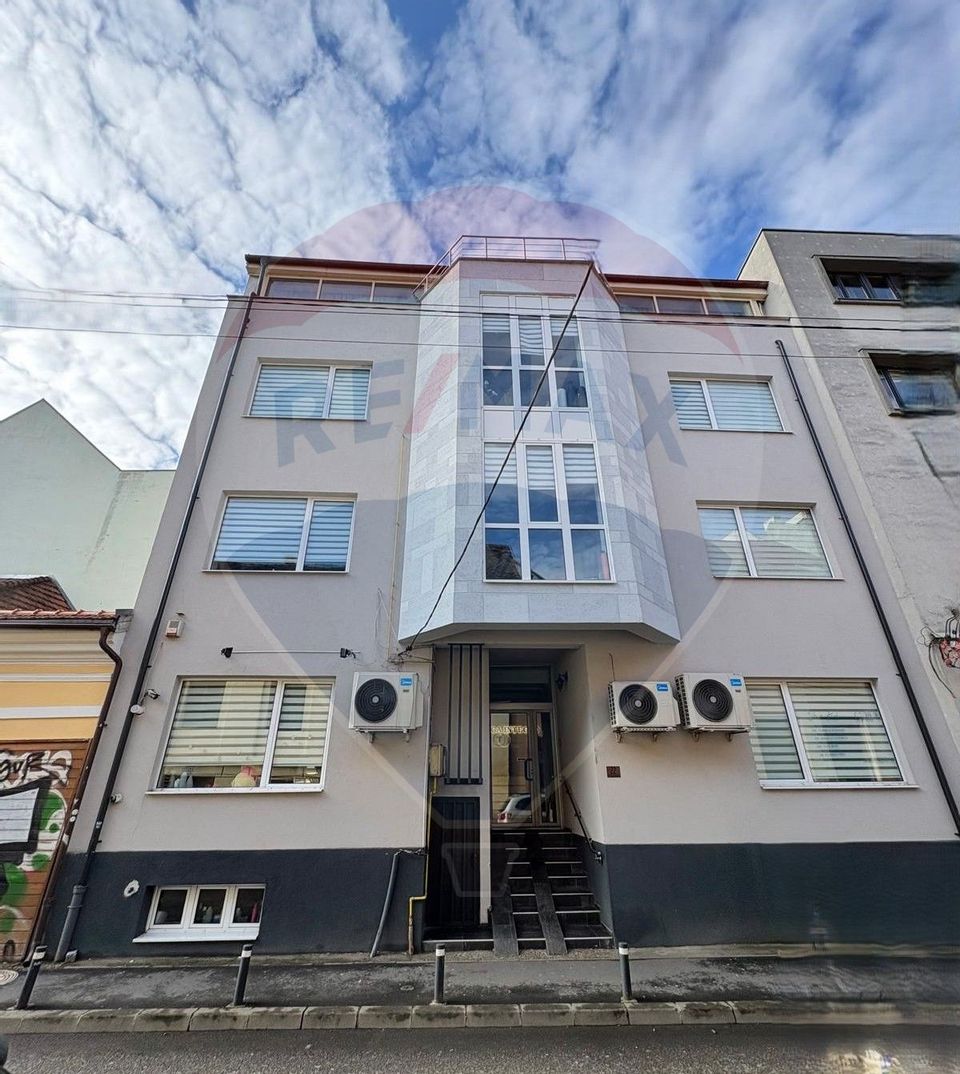 300sq.m Office Space for sale, Central area