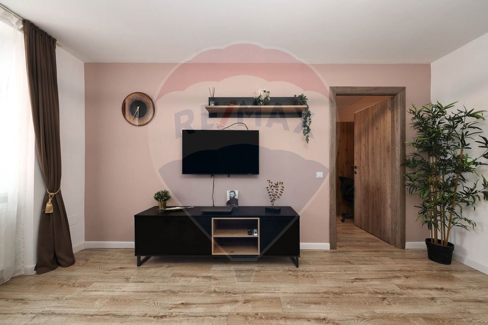 2 room Apartment for sale, Centrul Istoric area