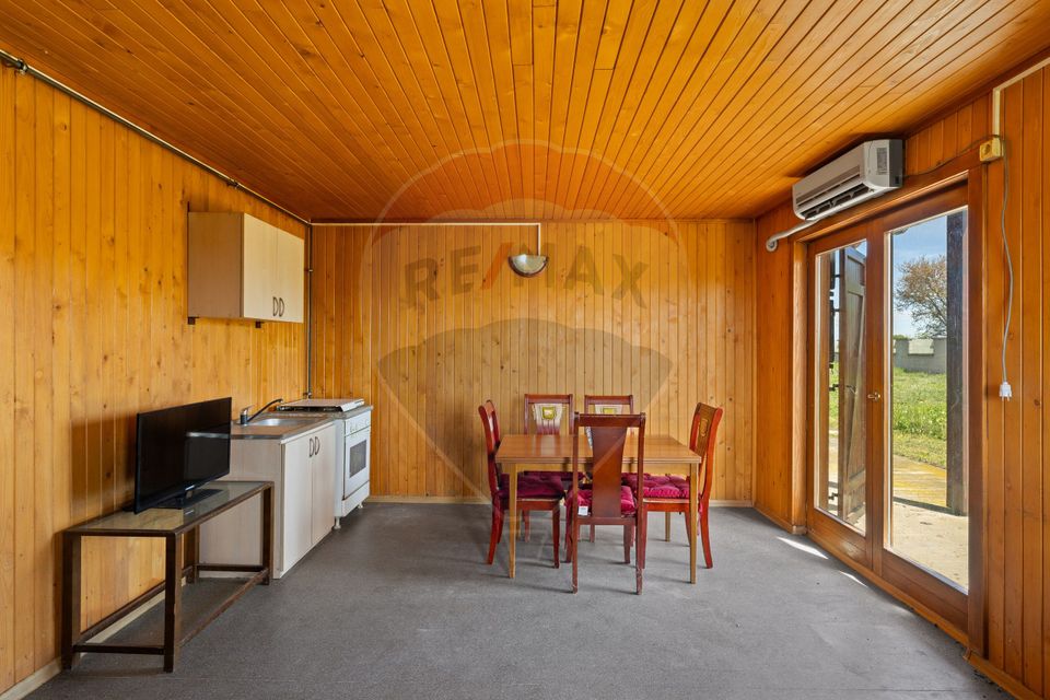 Apartament de închiriat la casă, cu 3 camere – zona Nord-Est, Șofronea