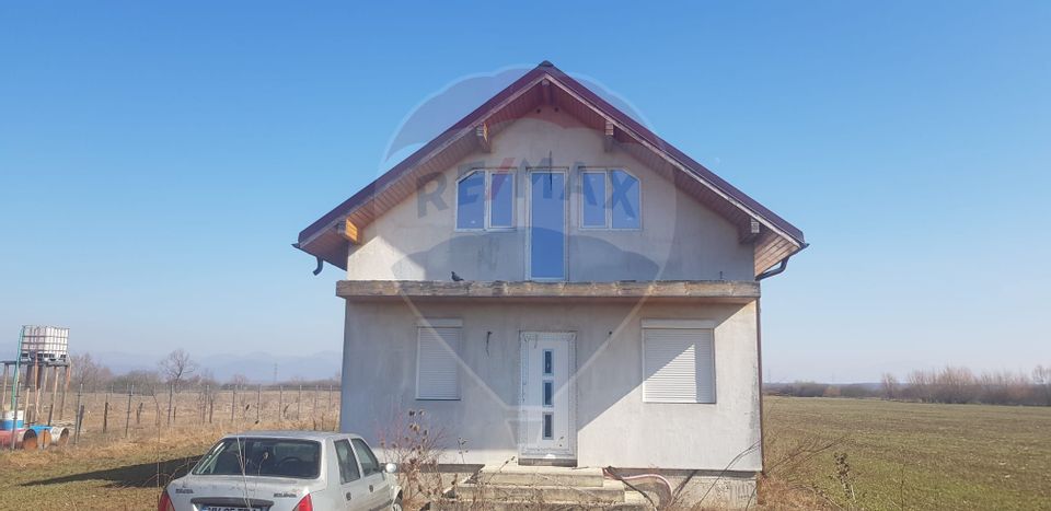 4 room House / Villa for sale