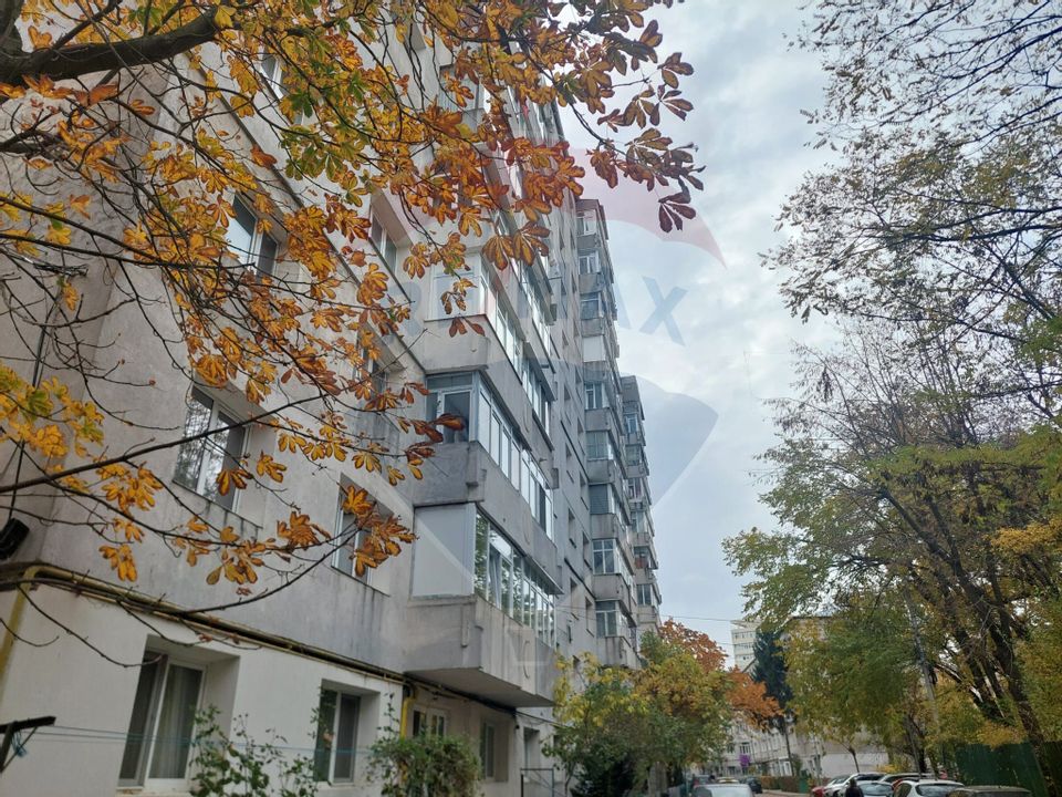 Apartament cu 3 camere de vanzare