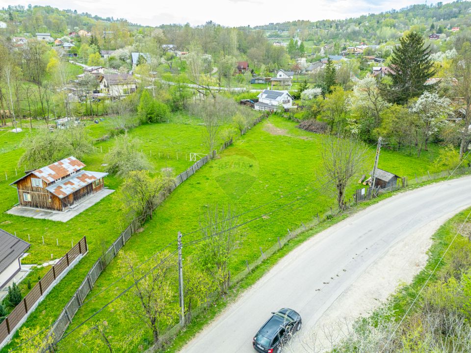 Teren intravilan 2221 mp Breaza / Strada Ocinei / Valea Tarsei