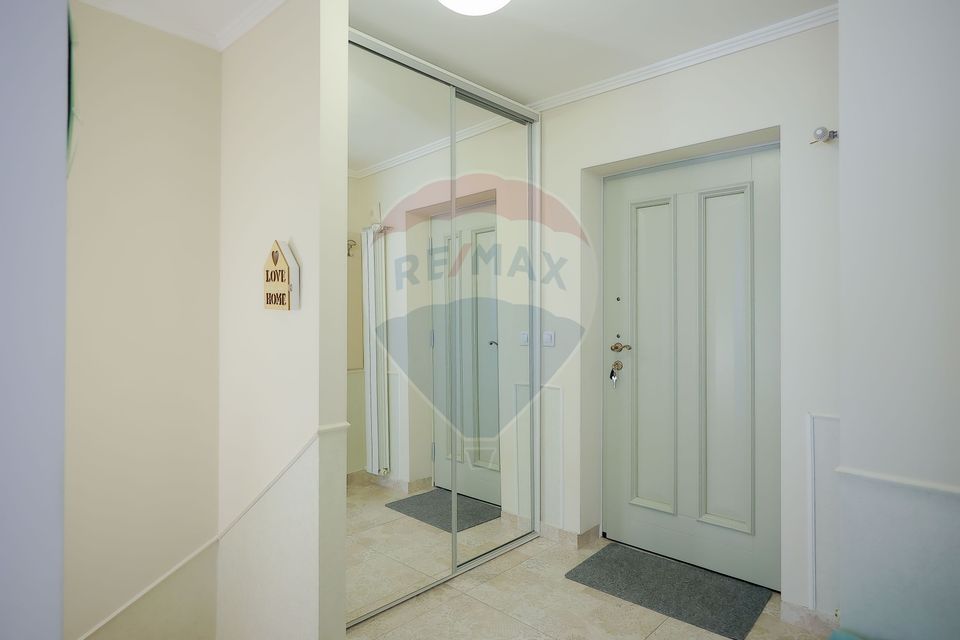 Casă de vânzare cu 4 camere în cartierul Beverly Hills, Sânmartin