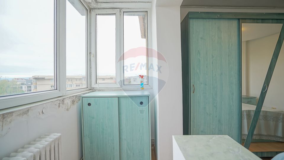 REZERVAT ! Apartament cu 2 camere de vânzare în zona Tractorul