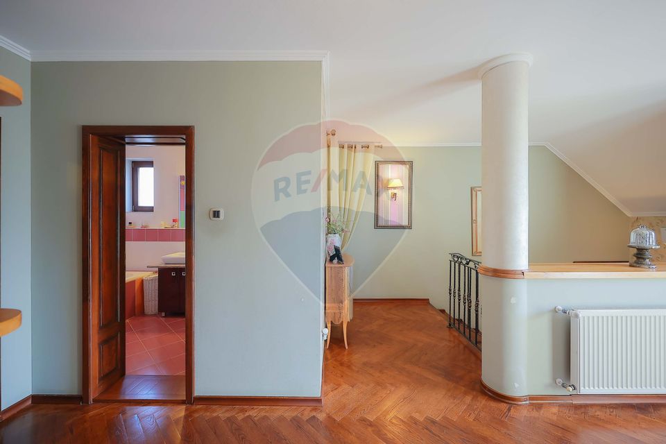 5 room House / Villa for sale, Nufarul area