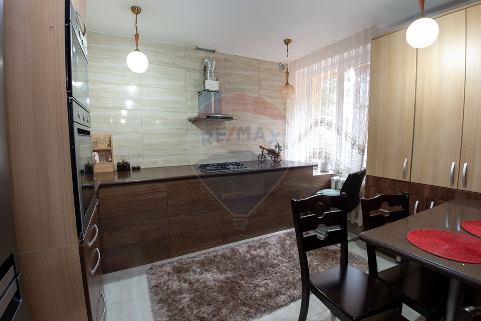 Apartament modern ZAMCA parter + demisol