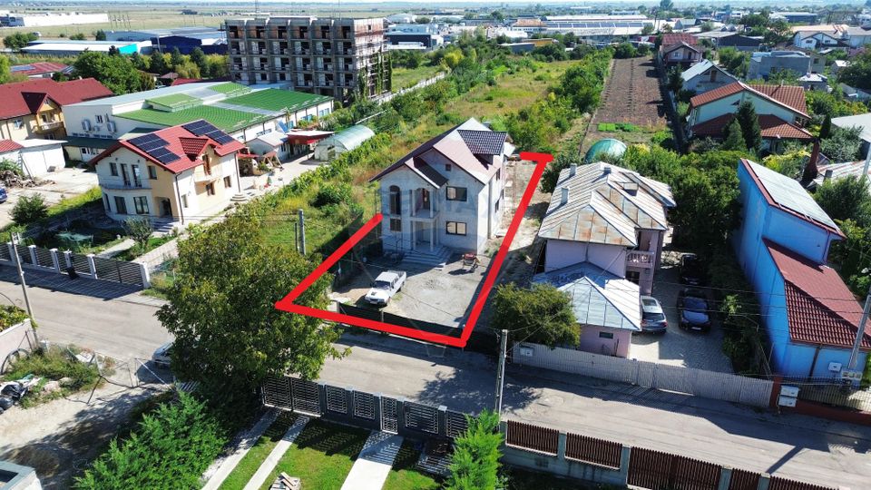 5 room House / Villa for sale, Est area