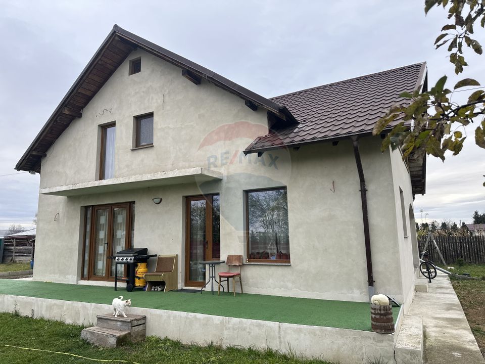 4 room House / Villa for sale