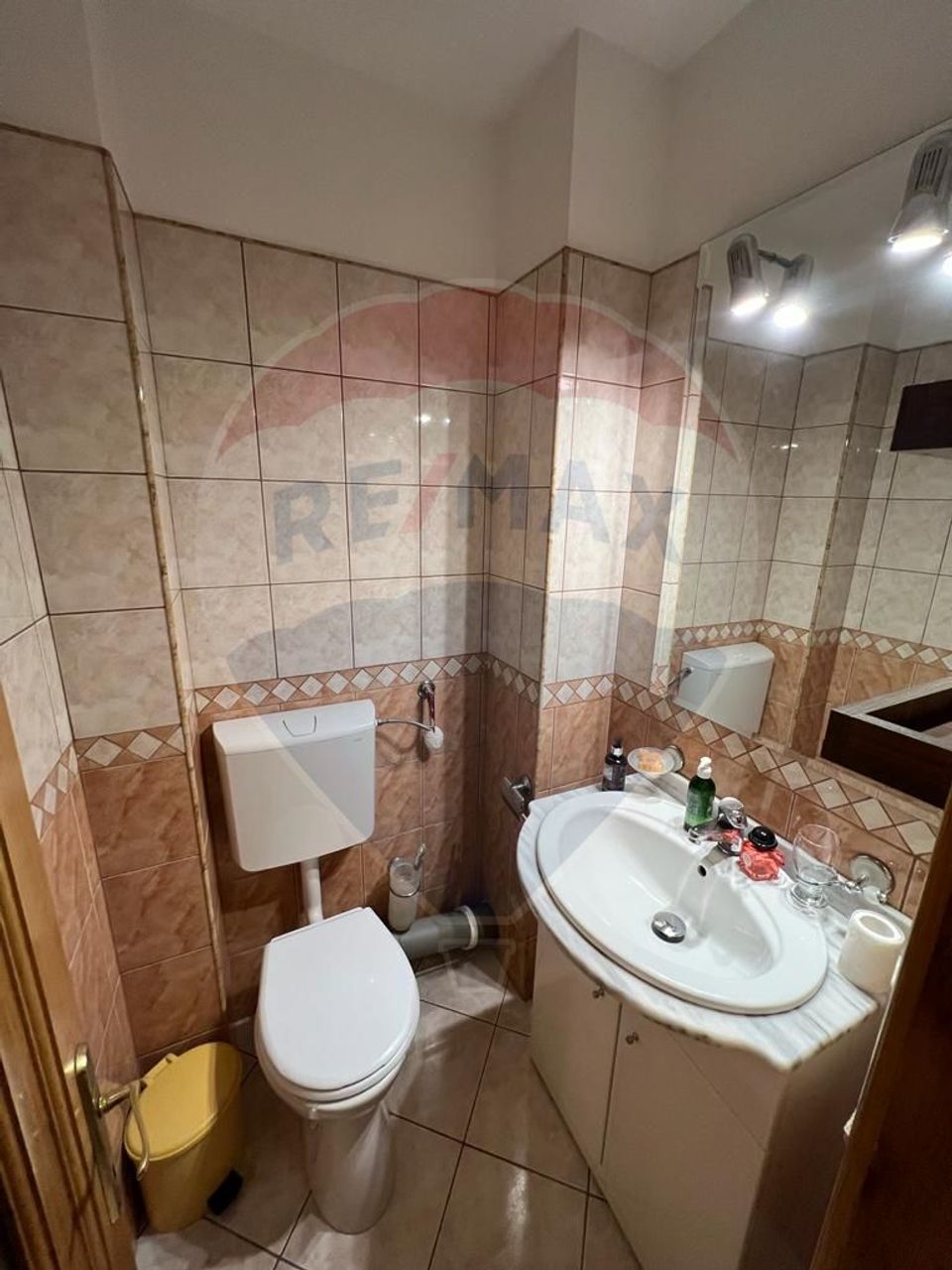 Apartament 3 camere  zona Doi Stejari