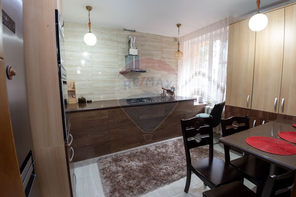 Apartament modern ZAMCA parter + demisol