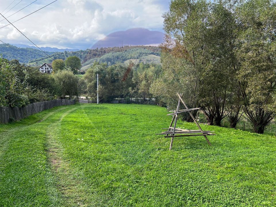 Land 6,135sqm Moieciu de Jos / Strada Principala