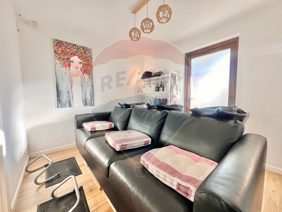 12 room House / Villa for sale, Decebal area