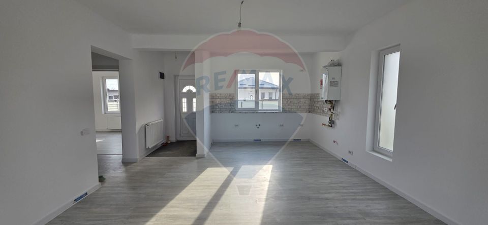 3 room House / Villa for sale