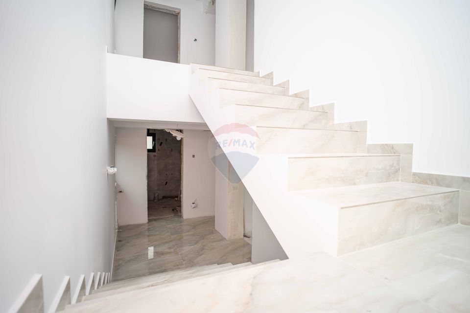 5 room House / Villa for sale