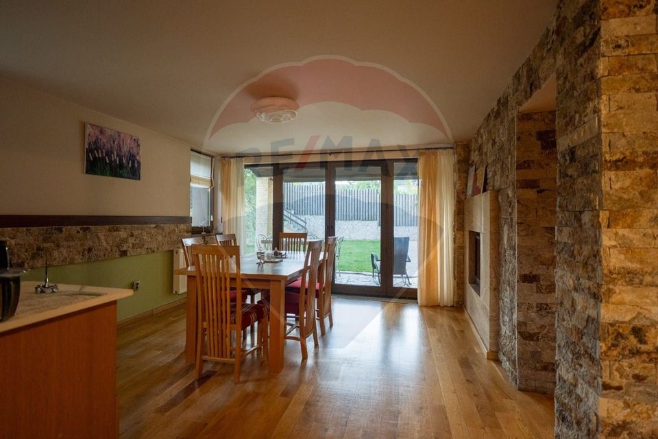 7 room House / Villa for sale, Faget area