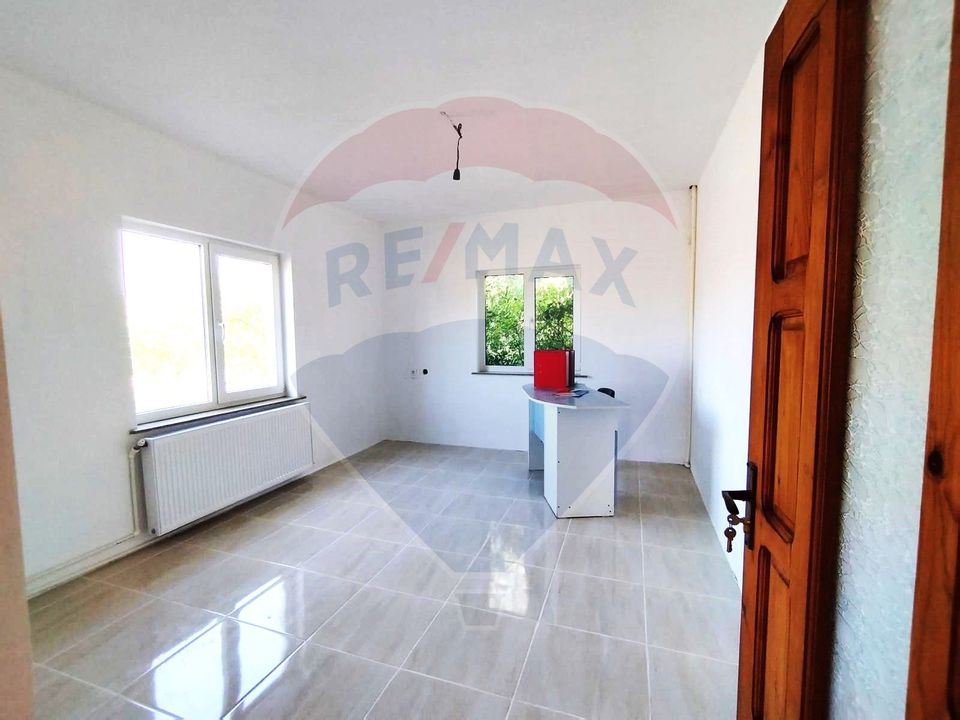 5 room House / Villa for sale